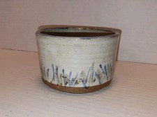 Vintage Hand Signed Hand Thrown Glazed Pottery by "dart" 4"D X 2.5"H