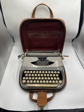 Royal Royalite Typewriter In