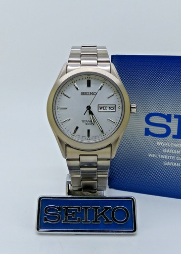 Seiko titanium quartz - seiko,
