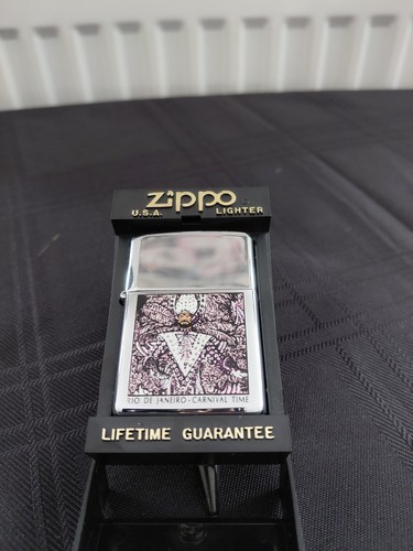Vintage 1995 zippo - vintage, lighter