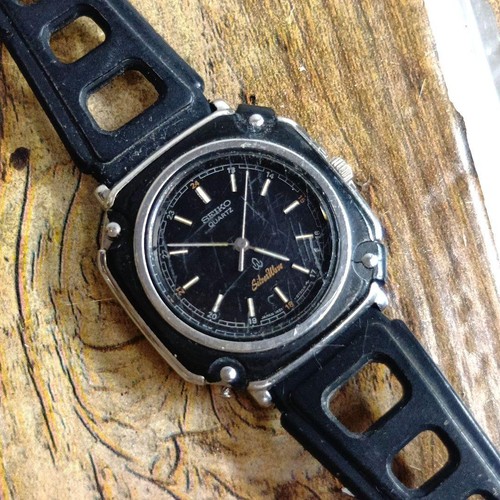 Extremely rare pre owned - rare,, pre-owned