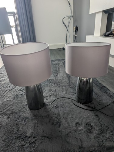 Table lamp pair of - -, habitat