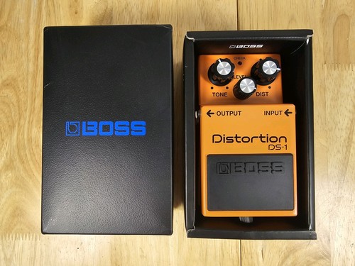 Boss distortion pedal - ds-1,