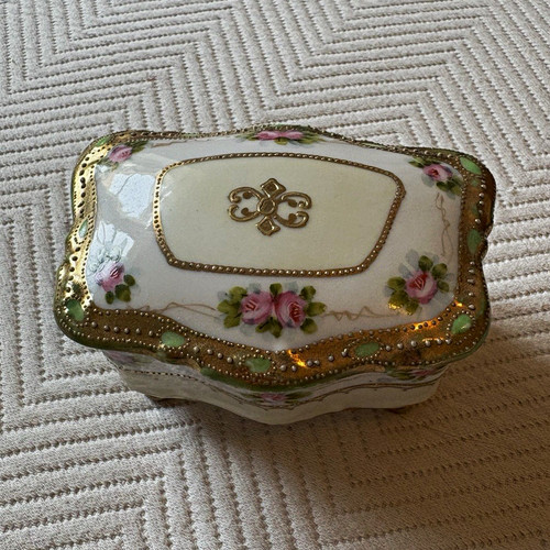 Small porcelain pink rose - pink,