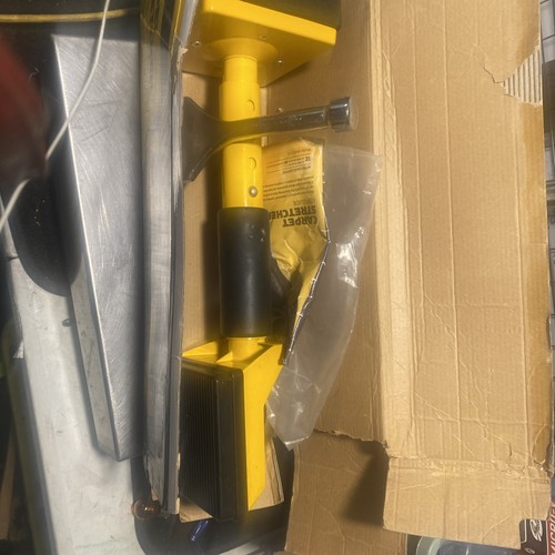 Carpet stretcher adjustable - carpet,