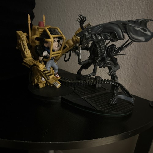 Qmx aliens fig max elite - qmx,