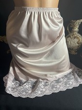 Vtg Silky Soft Lilac Lace
