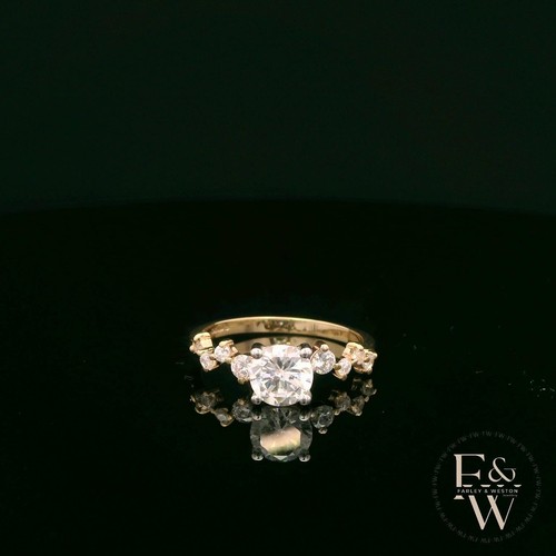 9ct yellow gold solitaire - 9ct,