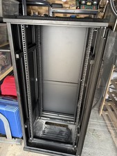 27U Server Cabinet 600 (W) x 600 (D) Caster Wheels, Glass Door