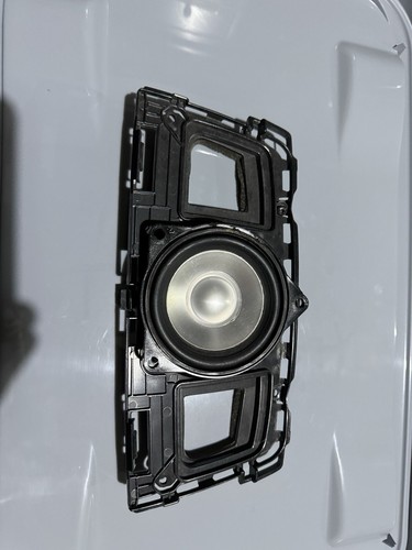 Bmw logic centre - centre, speaker