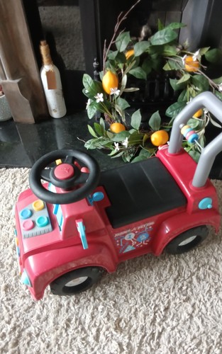 Radio flyer ride - radio,