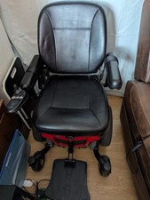 Pride Jazzy 600es powerchair