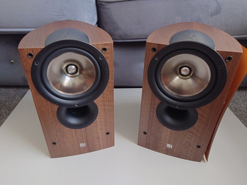 Kef iq1 bookshelf speakers - kef,