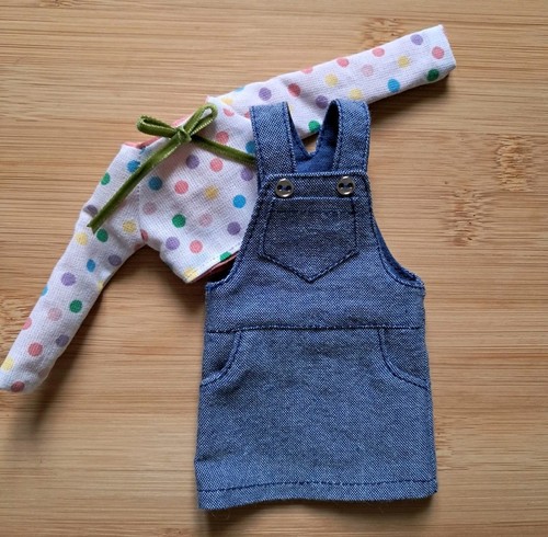 Blythe doll outfit - 🤍,