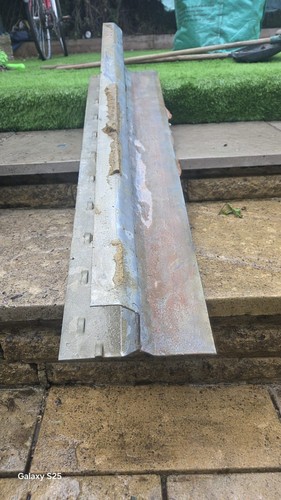 Galvanised steel cavity - cavity, wall