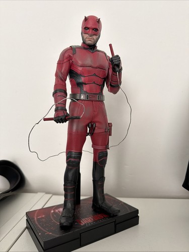 Daredevil born again hot toys - daredevil,