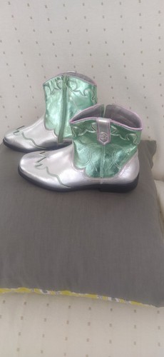 Zara ankle boots with zips