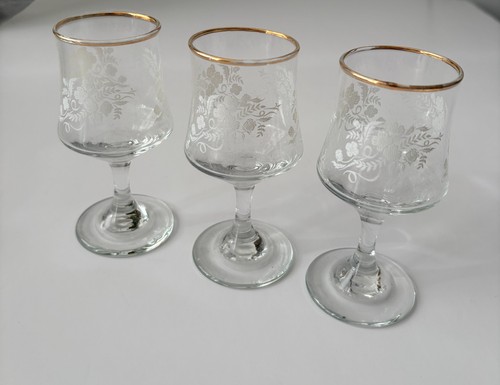 Sherry glasses gold rim - , &