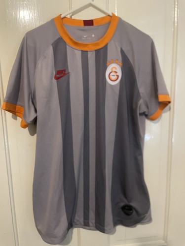 Galatasaray third kit 20 - third,