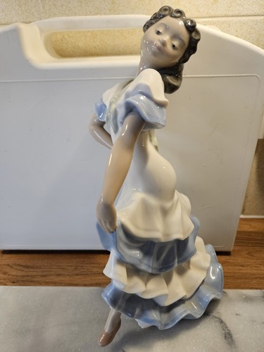 Lladro nao flemenco dancer - flemenco,