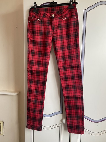 Red black plaid - red/,