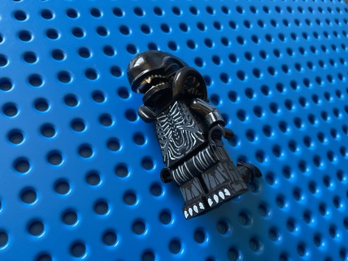 Alien customised lego horror - alien,