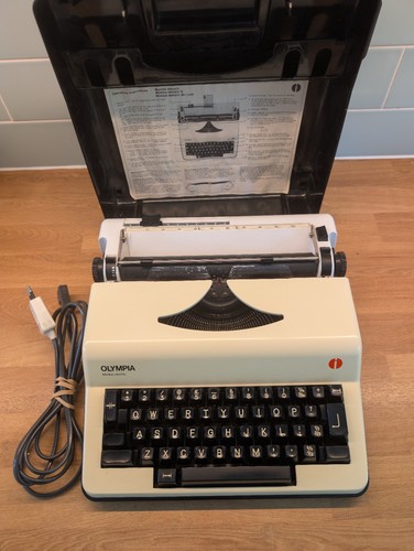 Vintage olympia monica - vintage,