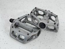 Retro Original DMR V8 Pedals