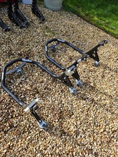 Warrior Floating paddock stand