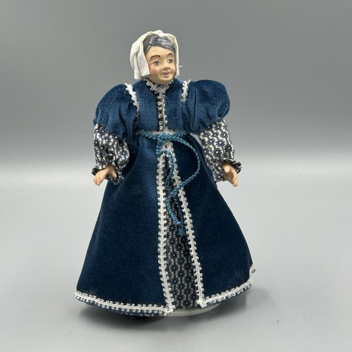 Dolls house miniature vintage - dolls,