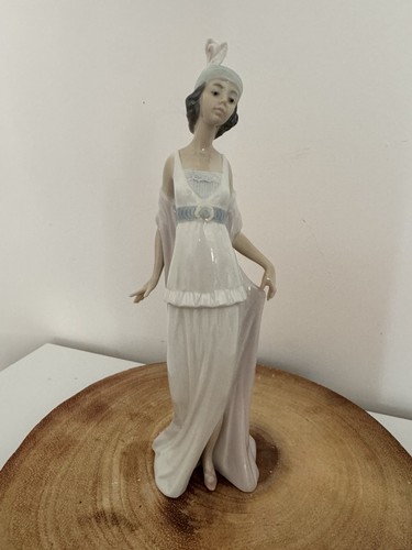 Lladro porcelain figurine - porcelain,