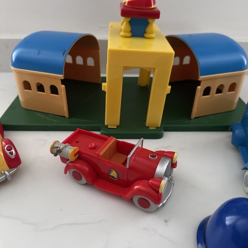 Noddy golden bear airport - noddy,