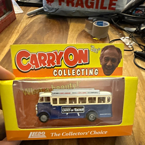 Lledo carry collecting - carry,
