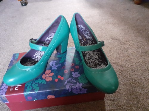 Moshulu ladies shoes size - moshulu, 6