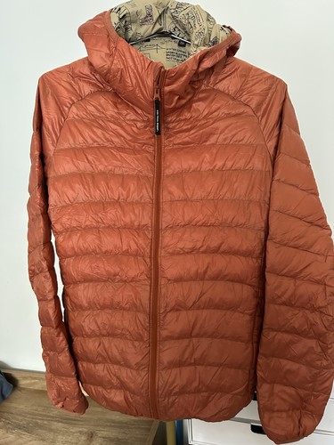 Uniqlo rust orange ultra light