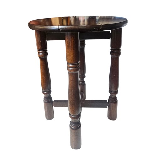 Vintage small oak antique - vintage,