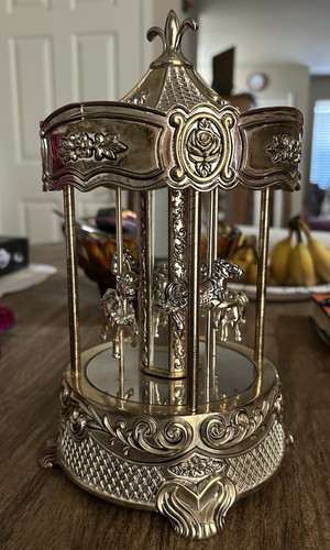 Silver tone carousel style - tone,