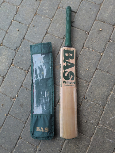 Bas vampire cricket bat - sh,