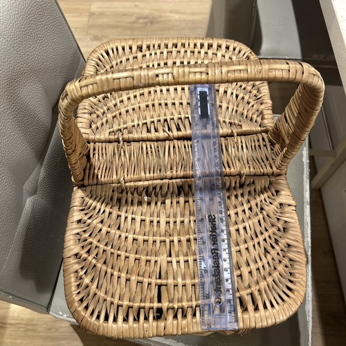 Vintage rustic wicker picnic - vintage,