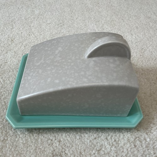 Poole pottery lidded cheese - poole,