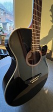 Yamaha APX-4A ( Black)