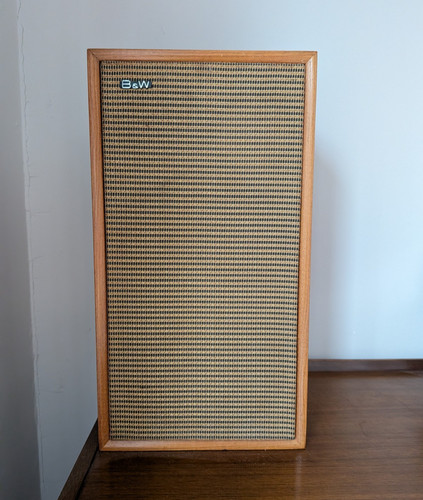 1 vintage monitor - dm,