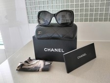 Authentic Chanel 5305-A Ladies