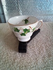 Vintage Colcough Ivy Bone