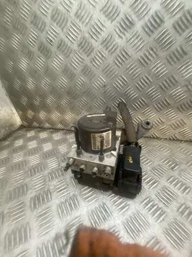 0212 0458 mazda abs pump - mazda,