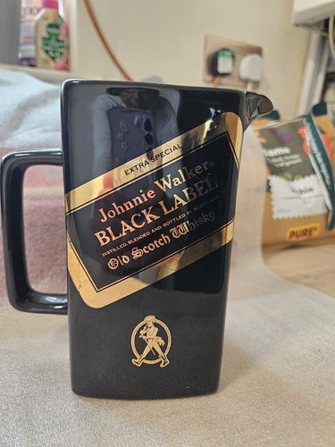 Jhonny walker black - jhonny, label