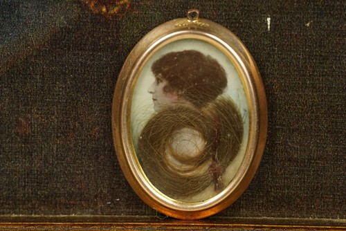 Beautiful rolled gold mourning - gold,