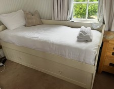 Day Bed with Trundle and 2 Mattresses