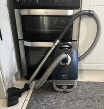Miele S5281 HEPA Solution