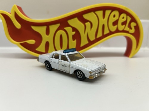 Ertl pontiac bonneville smokey - bonneville,